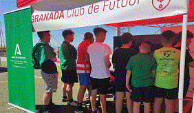 El Instituto Andaluz de la Juventud colabora en la Gira
            Granada CF