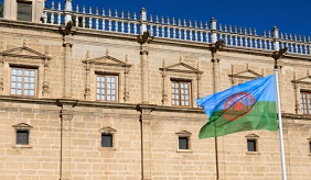 El IAJ participa en el Consejo Andaluz del Pueblo Gitano
          celebrado en el Parlamento de Andalucía
